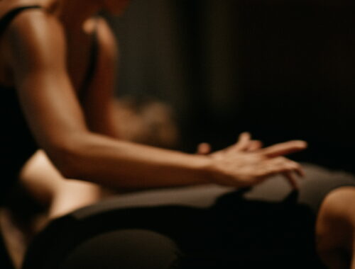 PŘIPOJTE SE K MAT PILATES GROUP:  Mat pilates: introduction — 3.2. & 10.2. s Barbarou Skuherskou